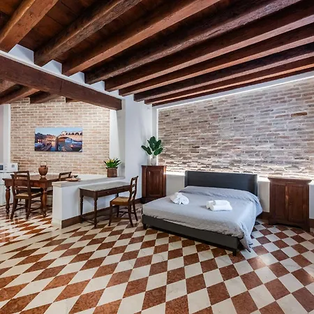 Apartment Gdl House